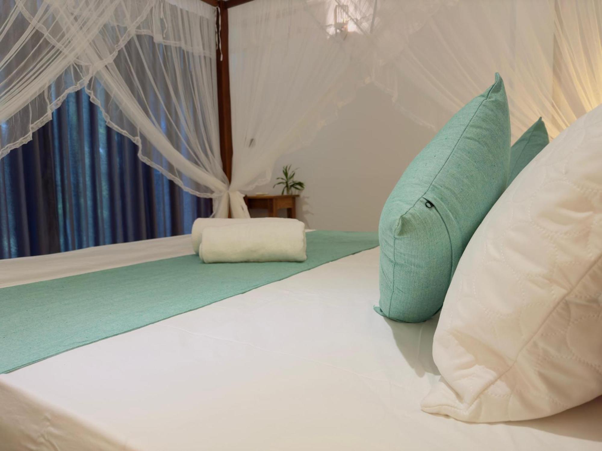 Отель New Ocean Breeze Madiha Матара Экстерьер фото
